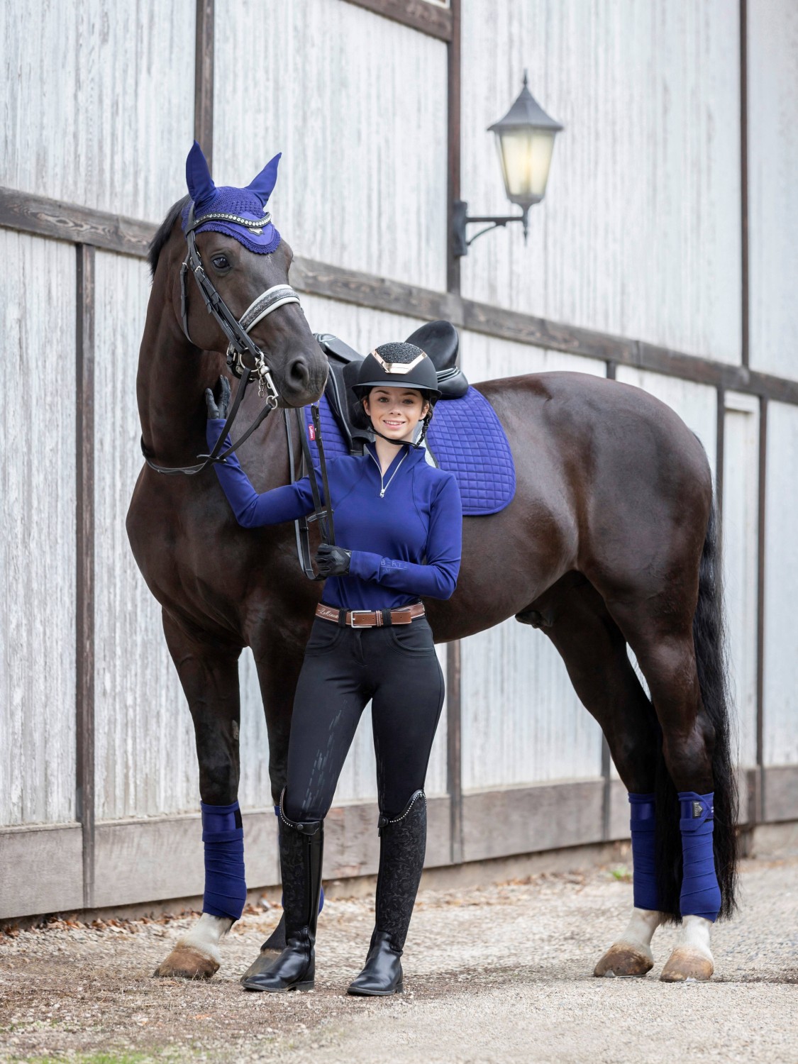 TAPIS DE SELLE EN SUEDINE DRESSAGE LEMIEUX