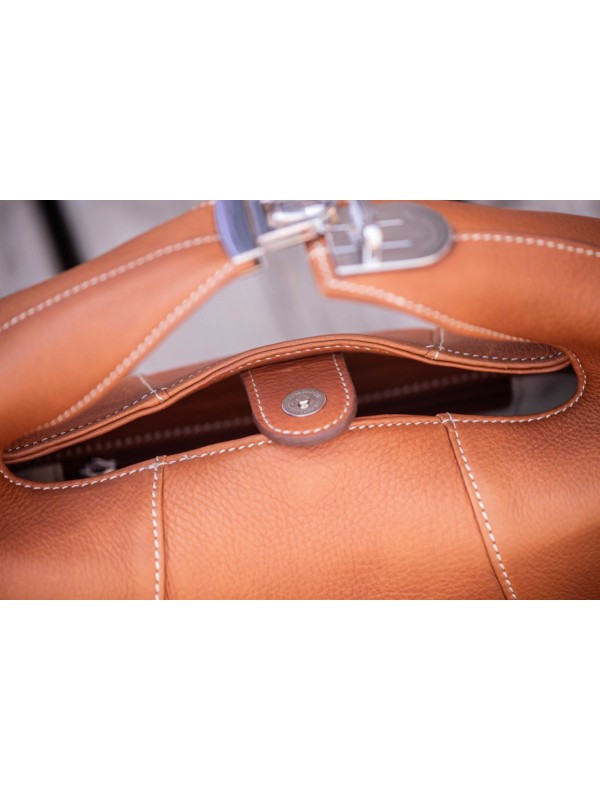 SAC EN BANDOULIERE, EN CUIR PENELOPE "AGATHE"